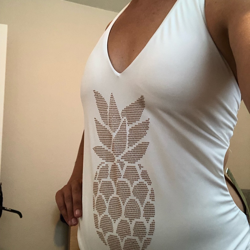 Reef L one piece swimsuit NWT
